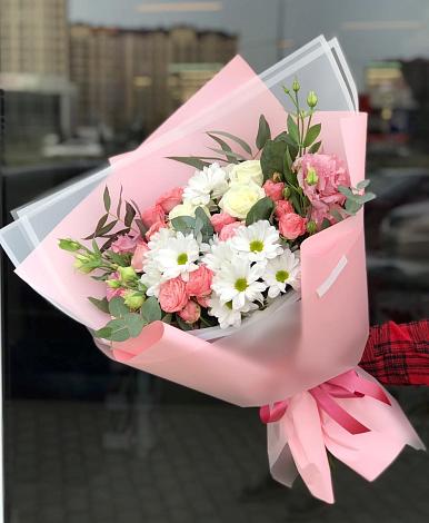 Букет цветов из: Розы, Лизиантусы и Хризантемы в Юрью